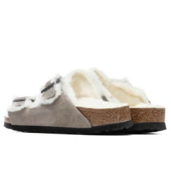 Birkenstock Women's Narrow Arizona Shearling - Stone Coin 9 Birkenstock Women's Narrow Arizona Shearling - Stone Coin -Birkenstock Store Birkenstock Narrow Arizona Shearling Stone Coin 1017403 07 12 2021 01 4