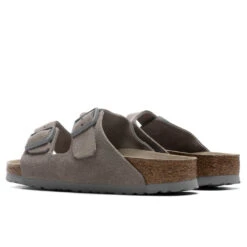 Birkenstock Narrow Arizona Soft Footbed - Stone Coin -Birkenstock Store Birkenstock Narrow Arizona Soft Footbed Stone Coin 1020557 10 28 2021 01 3