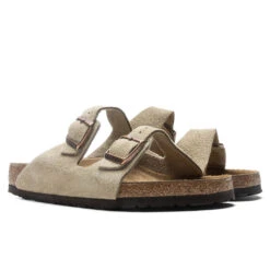 Birkenstock Wide Arizona - Taupe -Birkenstock Store Birkenstock Wide Arizona Taupe 0051461 03 10 22 Feature 2