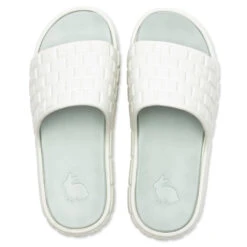 CMFRT Slides - Platinum -Birkenstock Store CMFRT Slides Platinum SS23SL001 PLTNM 09 20 23 Feature KN 6