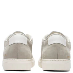 Common Projects Achilles Low In Nubuck - Olive -Birkenstock Store Common Projects Achilles Low in Nubuck Olive 2293 1010 04 07 2021 01 4