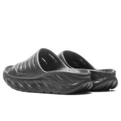 Hoka Ora Recovery Slide - Black -Birkenstock Store Hoka One One Ora Recovery Slide Black 1134527 BLK 06 22 22 Feature JM 3