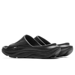 Hoka Ora Recovery Slide 3 - Black/Black -Birkenstock Store Hoka One One Ora Recovery Slide Black 1134527 BLK Hoka One One Ora Recovery Slide Black 1134527 BLK 12 05 22 Feature JP 5