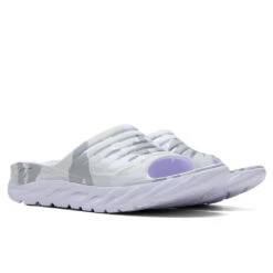 Hoka Ora Recovery Slide - White Camo -Birkenstock Store Hoka One One Ora Recovery Slide White White 1126850 WWH 07 11 22 feature02