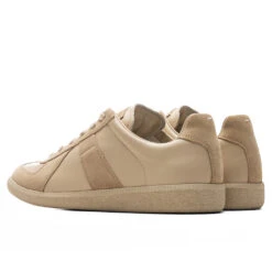 Maison Margiela Replica Low Top - Oyster/Hut -Birkenstock Store Maison Margiela Replica Low Top Oyster Hut S57WS0236 P1897 H9143 04 02 22 Feature 5
