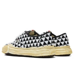 Baker Geometric - Black -Birkenstock Store Maison Mihara Yasuhiro Baker Geometric Black A07FW732 BLK 08 21 2021 01 3