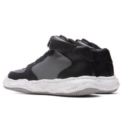 Wayne High OG Sole Leather Sneaker - Black/Grey 8 Wayne High OG Sole Leather Sneaker - Black/Grey -Birkenstock Store Maison Mihara Yasuhiro Wayne High OG Sole Leather Sneaker Black Grey A08FW705 BLG 01 29 2022 01 4