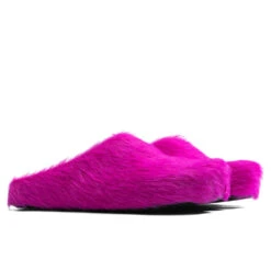 Marni Fussbett Sabot - Fuchsia 8 Marni Fussbett Sabot - Fuchsia -Birkenstock Store Marni Fussbet Sabot Fuchsia SBMR000600 P4122 00C57 01 21 23 Feature KN 5