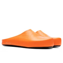 Marni Leather Fussbett Sabot - Orange -Birkenstock Store Marni Leather Fussbett Sabot Orange SBMR001400 P4554 00R35 12 18 22 S NF Feature 3
