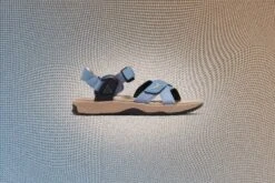 Nike ACG Air Deschutz+ - Ashen Slate/Hemp -Birkenstock Store Nike ACG Air Deschutz AshenSlate Hemp DO8951 400 07 04 22 feature01 81878efe 624b 441c 85f6 a371176da6a6