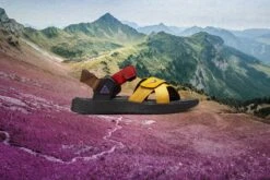 Nike ACG Air Deschutz+ - Solar Flare/Action Grape/Cinnabar -Birkenstock Store Nike ACG Air Deschutz Solar Flare Action Grape Cinnabar DO8951 700 07 06 22 Feature 01