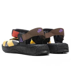 Nike ACG Air Deschutz+ - Solar Flare/Action Grape/Cinnabar -Birkenstock Store Nike ACG Air Deschutz Solar Flare Action Grape Cinnabar DO8951 700 07 06 22 Feature JP 5