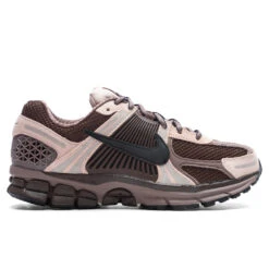 Nike Women's Zoom Vomero 5 - Plum Eclipse/Black/Pink Oxford