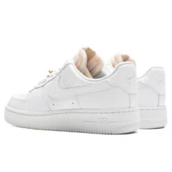 Nike Women's Air Force 1 '07 LX "Bling" - White/Summit White -Birkenstock Store Nike Women s Air Force 1 07 LX Bling White Summit White CZ8101 100 11 12 22 Feature DV 3