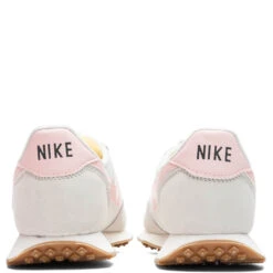 Nike Women's Waffle Trainer 2 - Phantom/Atmosphere/Black -Birkenstock Store Nike Women s Waffle Trainer 2 Phantom Atmosphere Sail DA8291 004 08 18 22 Feature JAYLEEN 4