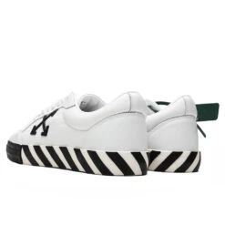 Low Vulcanized Calf Leather - White/Black -Birkenstock Store Off White c o Virgil Abloh Low Vulcanized Calf Leather White Black OMIA085C99LEA0010110 07 06 22 Feature JP 5