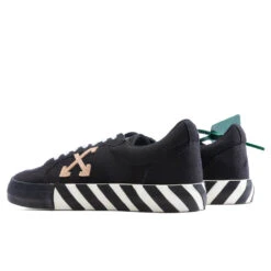 Low Vulcanized Canvas - Black/Sand 8 Low Vulcanized Canvas - Black/Sand -Birkenstock Store Off White c o Virgil Abloh Low Vulcanized Canvas Black Sand OMIA085F22FAB0011017 01 21 23 Feature KN 6