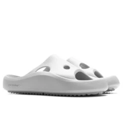 Meteor Padded Slider - Light Grey -Birkenstock Store Off White c o Virgil Abloh Meteor Padded Slider Light Grey OMIC014S23MAT0010505 05 08 23 Feature JP 4