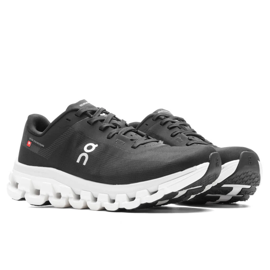 On Women's Cloudflow 4 - Black/White 3 On Women's Cloudflow 4 - Black/White - Image 2