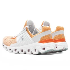 On Women's Cloudswift - Copper/Frost 8 On Women's Cloudswift - Copper/Frost -Birkenstock Store On Women s Cloudswift Copper Frost 41.99003 05 24 22 Feature JM 4