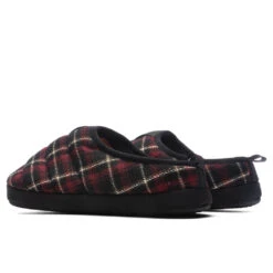 Puma Scuff Flannel Slippers - Red -Birkenstock Store Puma Scuff Flannel Slippers Red 38633801 02 02 23 Feature JP 5