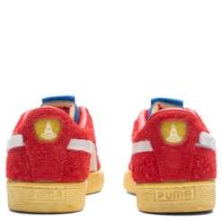 Puma X Joshua Vides Ferrari Suede - White/Black -Birkenstock Store Puma x Joshua Vides Ferrari Suede White 307999 01 10 08 23 Feature KN 8