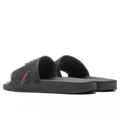 Raf Simons Astra Slide - Black -Birkenstock Store Raf Simons Astra Slide Black HR810002S 0003 05 24 22 Feature DV 4