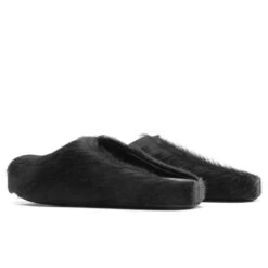Marni Fussbett Sabot - Black 9 Marni Fussbett Sabot - Black -Birkenstock Store Sabot Black SBMR000600 P4122 00N99 08 27 23 Feature KN 5