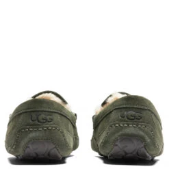 Ugg Ascot Slipper - Forest Night -Birkenstock Store UGG Ascot Slipper Forest Night 1101110 FRSN 12 11 22 Feature JM 6