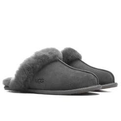 Birkenstock Store -Birkenstock Store UGG Women s Scuffette II Slipper Thunder Cloud 1106872 TCLD 11 06 2021 01 2