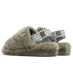 Ugg Women's Fluff Yeah Slide - Burnt Olive -Birkenstock Store UGG Womens Fluff Yeah Slide Burnt Olive 1095119 BTOL 12 27 2020 01 4