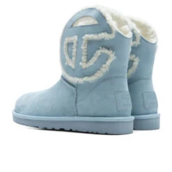 UGG X Telfar Logo Mini - Blue -Birkenstock Store UGG x Telfar Logo Mini Blue 1122991 BLU 11 06 2021 01 4