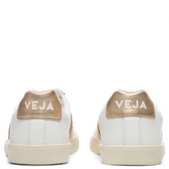 Veja Women's Esplar Logo Leather - Extra White/Platine 9 Veja Women's Esplar Logo Leather - Extra White/Platine -Birkenstock Store Veja Woman Esplar Logo Leather Extra White Platine EO022490A 03 13 2021 01 4