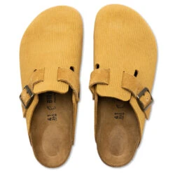 Birkenstock Wide Boston Suede Embossed - Cork Brown -Birkenstock Store Wide Boston Suede Corduroy Cork Brown 1026155 08 06 23 Feature VR 6