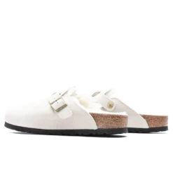 Birkenstock Women's Narrow Boston Shearling Suede - Antique White 8 Birkenstock Women's Narrow Boston Shearling Suede - Antique White -Birkenstock Store Women s Narrow Boston Shearling Suede Antique White 1026192 09 27 23 Feature KN 5