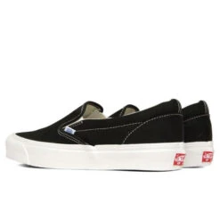 OG Classic Slip-LX - Black 8 OG Classic Slip-LX - Black -Birkenstock Store vans vault og classic slip on lx black 3